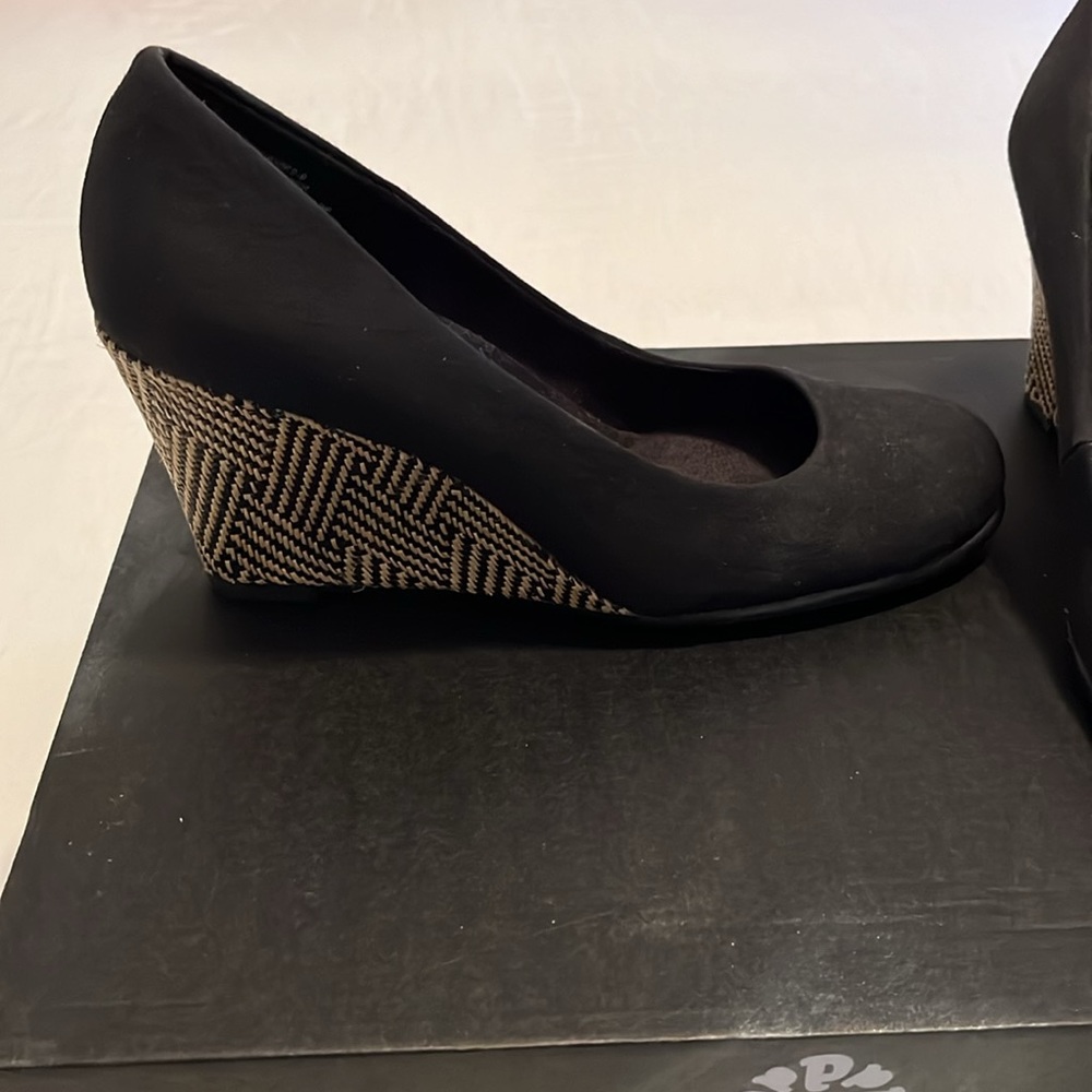 Aeropostale wedge summer shoes